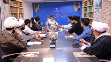 حوزه علمیه در راستای تحقق مسأله بلاغ مبین مجاهد فرهنگی تربیت کند