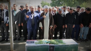 تصاویر / مراسم تشییع پیکر شهید محمودی در اسدآباد
