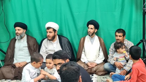 برگزاری آیین تلبّس دو تن از طلاب حوزه علمیه یزد به لباس مقدس روحانیت