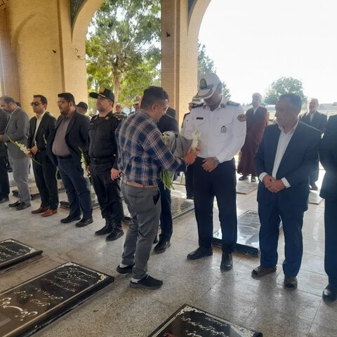 تصاویر / تجدید میثاق مسئولین قضایی شهرستان تاکستان با شهیدان