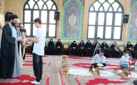 تصاویر / آئین تقدیر و تجلیل از مرتلین قرآن کریم در قزوین