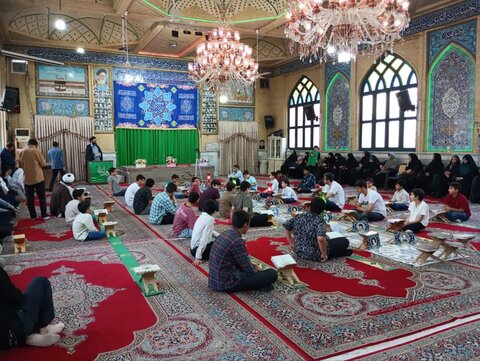 تصاویر / آئین تقدیر و تجلیل از مرتلین قرآن کریم در قزوین