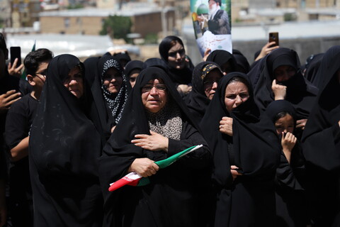 تصاویر/مراسم تشییع و تدفین شهید مدافع وطن در شهر توپ آغاج