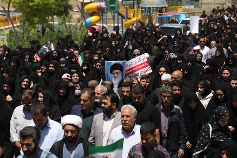 تصاویر/مراسم تشییع و تدفین شهید مدافع وطن در شهر توپ آغاج