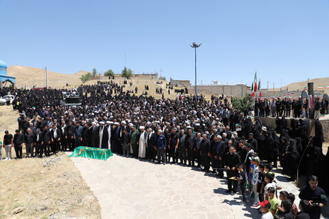 تصاویر/مراسم تشییع و تدفین شهید مدافع وطن در شهر توپ آغاج