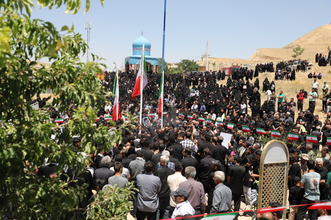 تصاویر/مراسم تشییع و تدفین شهید مدافع وطن در شهر توپ آغاج