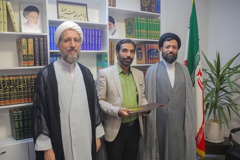 تصاویر / نشست ماهانه ائمه جمعه استان قزوین با حضور نماینده ولی فقیه در استانقزوین برگزار شد.