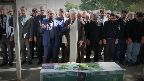 تصاویر / مراسم تشییع پیکر شهید محمودی در اسدآباد