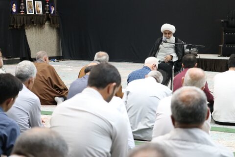 تصاویر/ جلسه آموزش روانخوانی قرآن کریم در مسجد جنرال ارومیه