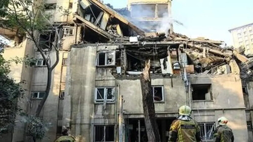 Qom Seminary Professor Condemns Zionist Regime’s Attack on Iran