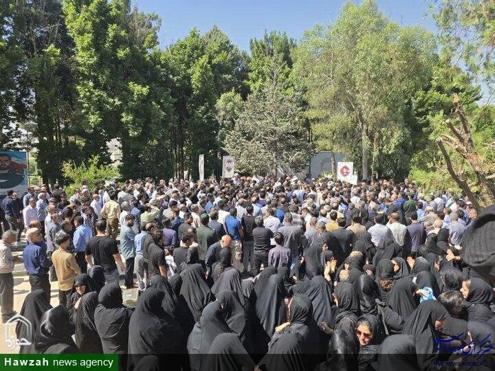 تشییع پیکر ۸شهید حمله رژیم صهیونی در خرم آباد