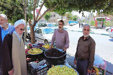 فیلم| بازدید نماینده ولی‌فقیه در کرمانشاه، از بازار و دیدار با اصناف