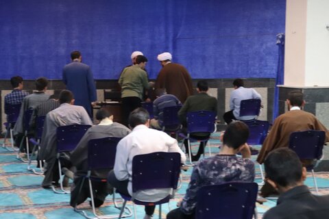 تصاویر/ امتحانات پایانی نیمسال دوم ۱۴۰۴ ـ ۱۴۰۳ در مدرسه علمیه امام خامنه‌ای (مدظله‌العالی) ارومیه