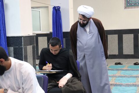 تصاویر/ امتحانات پایانی نیمسال دوم ۱۴۰۴ ـ ۱۴۰۳ در مدرسه علمیه امام خامنه‌ای (مدظله‌العالی) ارومیه