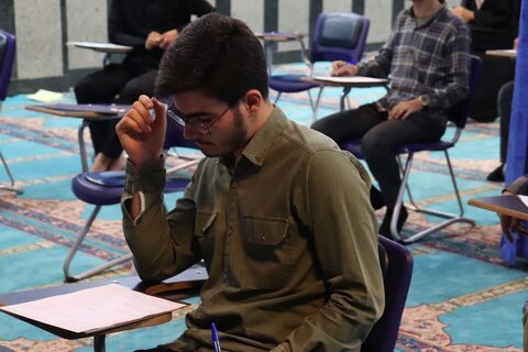 تصاویر/ امتحانات پایانی نیمسال دوم ۱۴۰۴ ـ ۱۴۰۳ در مدرسه علمیه امام خامنه‌ای (مدظله‌العالی) ارومیه