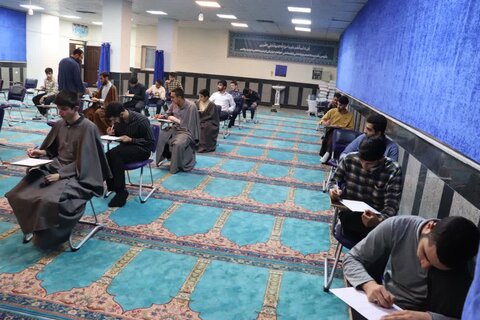 تصاویر/ امتحانات پایانی نیمسال دوم ۱۴۰۴ ـ ۱۴۰۳ در مدرسه علمیه امام خامنه‌ای (مدظله‌العالی) ارومیه