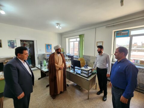 تصاویر/ بازدید امام جمعه چایپاره از اداره آموزش و پرورش این شهرستان