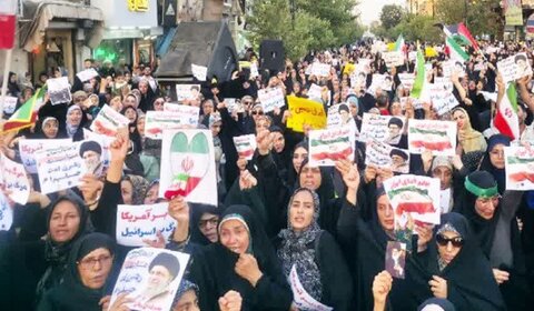 تصاویر/حضور اساتید،کادر و طلاب مدرسه علمیه فاطمه الزهرا (س)ساوه در محکومیت تجاوز آمریکا به زیر ساخت هسته‌ای کشور