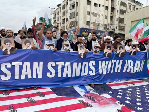 تصاویر/ پاکستان میں غاصب اسرائیل اور امریکہ کے خلاف زبردست ریلی/مردہ باد امریکہ و اسرائیل کے فلک شگاف نعرے