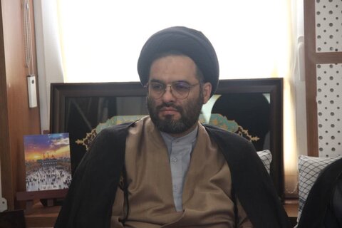 تصاویر / جلسه نهادهای حوزوی با موضوع قرارگاه بلاغ مبین در حوزه علمیه استان قزوین