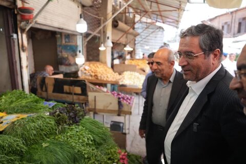 تصاویر/ بازدید استاندار آذربایجان غربی از فروشگاه ها و بازار شهر ارومیه