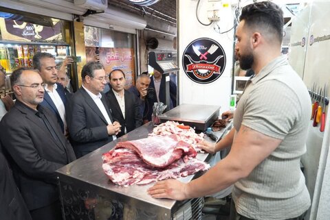 تصاویر/ بازدید استاندار آذربایجان غربی از فروشگاه ها و بازار شهر ارومیه