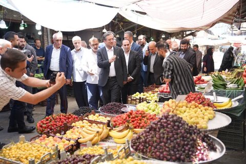 تصاویر/ بازدید استاندار آذربایجان غربی از فروشگاه ها و بازار شهر ارومیه