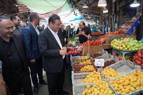 تصاویر/ بازدید استاندار آذربایجان غربی از فروشگاه ها و بازار شهر ارومیه