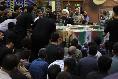 تصاویر/ مراسم وداع با شهدای حمله اسرائیل به یزد