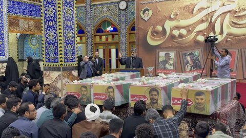 تصاویر/ مراسم وداع با شهدای حمله اسرائیل به یزد