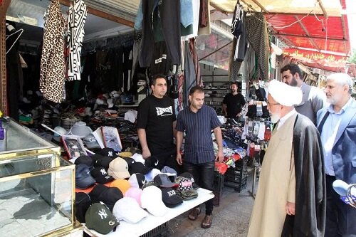 فیلم| بازدید نماینده ولی‌فقیه در کرمانشاه، از بازار و دیدار با اصناف