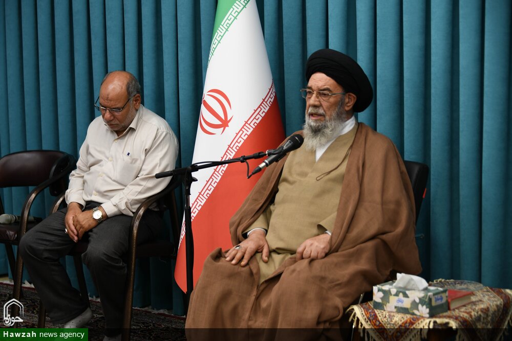 روضه‌ای که پشتوانه دینی نداشته باشد، موجب سستی در دین می‌شود