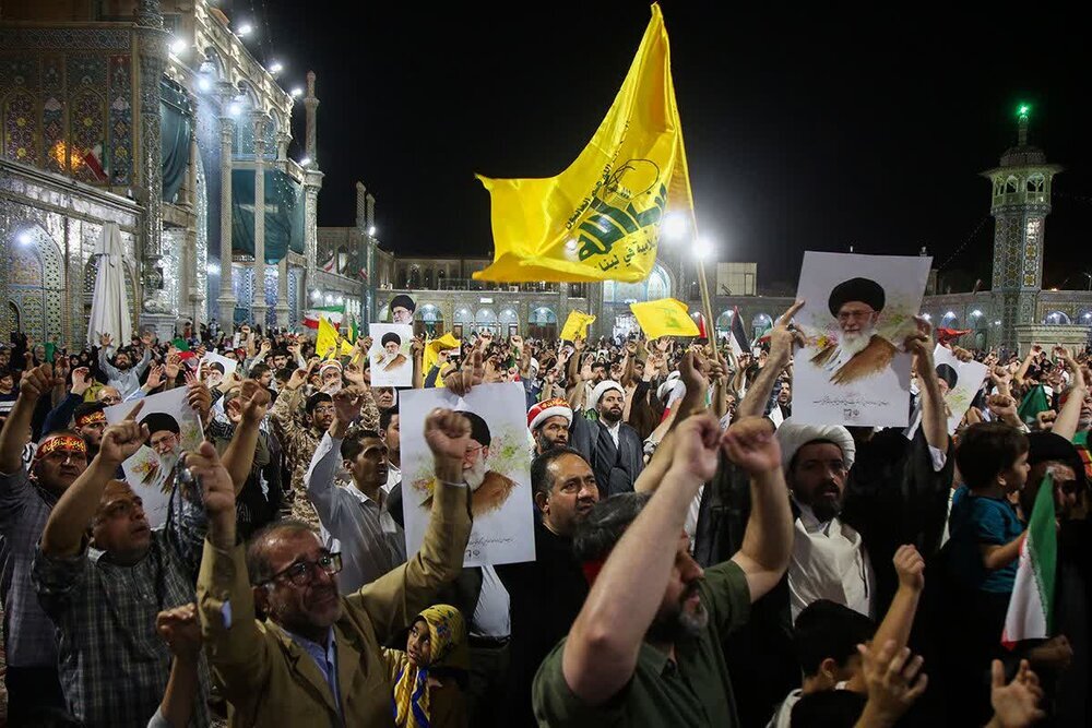 People of Qom Protest the US Aggression on Fordow Nuclear Site