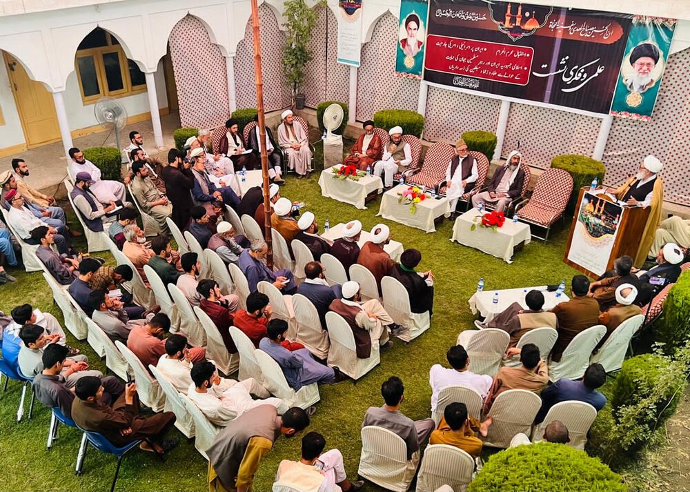 روحانی پاکستانی: قدرت ایمانی ملت ایران، غرور و تکبر آمریکا و اسرائیل را درهم شکست