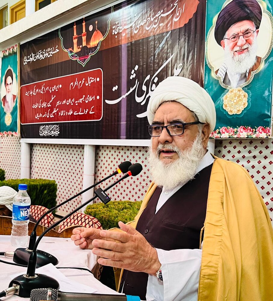 روحانی پاکستانی: قدرت ایمانی ملت ایران، غرور و تکبر آمریکا و اسرائیل را درهم شکست