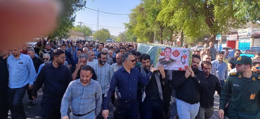 تدفین شهید راه قدس «مصطفی خزاعی» در شهرستان دزفول تدفین شهید راه قدس «مصطفی خزاعی» در شهرستان دزفول