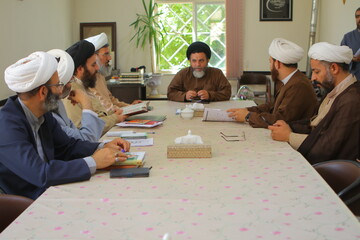 تصاویر/ جلسه گزارش عملکرد قرارگاه جهادی تبیینی شهید حاجی زاده