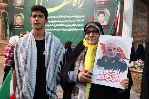 تصاویر/ تجمع اعتراضی مردمی ، دانشجویی ، در اعتراض به جنایات رژیم صهیونیستی در ارومیه