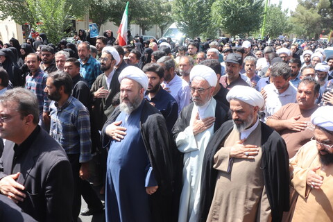 تصاویر / تشییع پیکر ۶ شهید مدافع وطن در شهرضای اصفهان