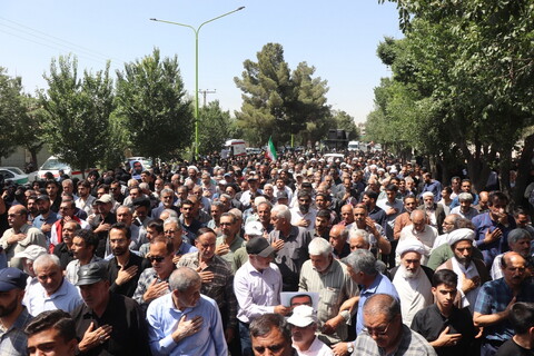 تصاویر / تشییع پیکر ۶ شهید مدافع وطن در شهرضای اصفهان