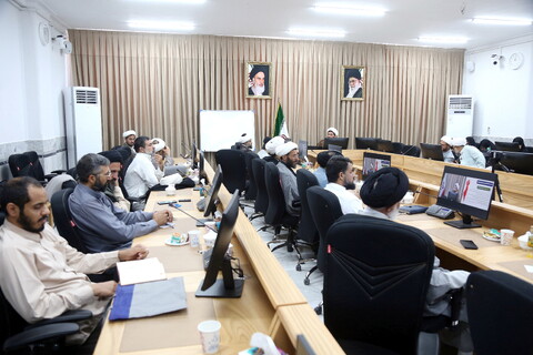 تصاویر/ دوره تربیت مربی پیشرفت و مقاومت