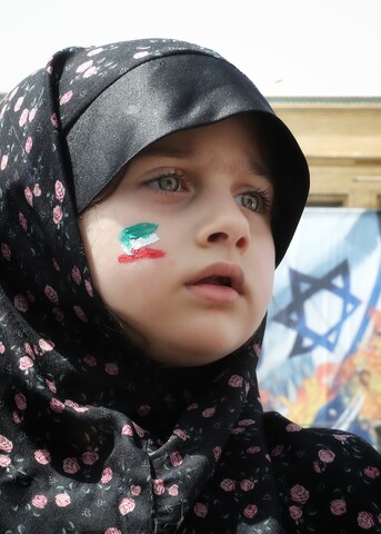 تصاویر/ تصاویر/ تشییع ۸ شهید استان قم در حملات رژیم صهیونیستی