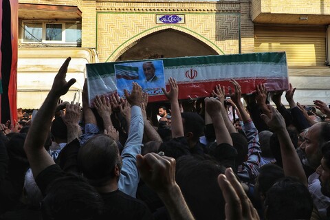 تصاویر/ تصاویر/ تشییع ۸ شهید استان قم در حملات رژیم صهیونیستی