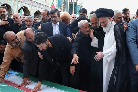 تصاویر/ تصاویر/ تشییع ۸ شهید استان قم در حملات رژیم صهیونیستی