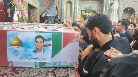 تصاویر / مراسم تشییع پیکر مطهر شهدای حملات رژیم غاصب صهیونیستی در قم