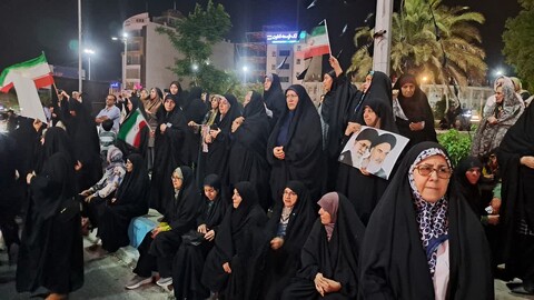 تصاویر/ تجمع بوشهری‌ها در حمایت از رزمندگان سلحشور نیروهای مسلح