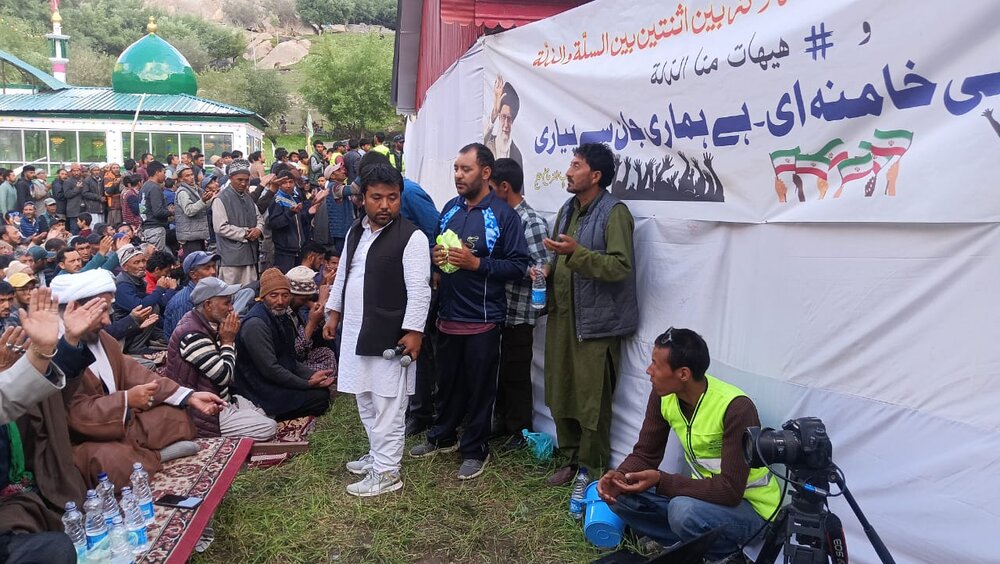 قربانی بیش از ۱۰۰ رأس دام در کارگل لداخ برای سلامتی رهبر انقلاب اسلامی ایران