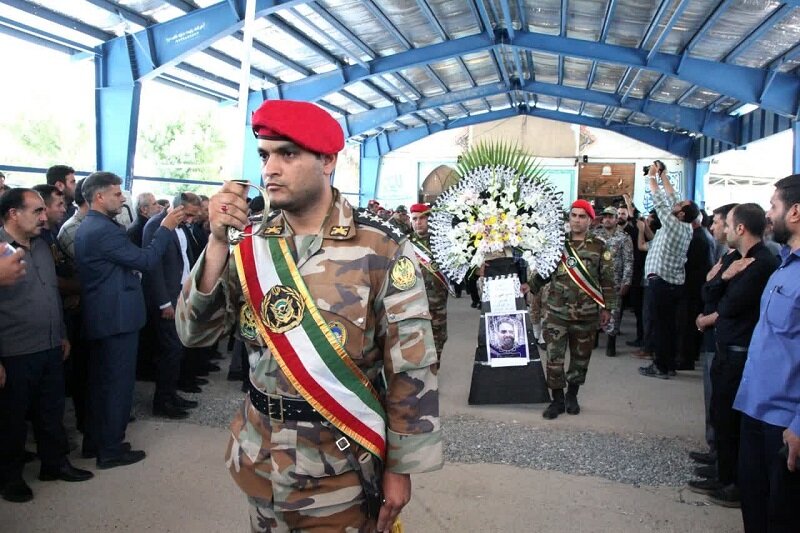 نماز بر پیکر شهید «حاج حمید امیریان» به امامت نماینده ولیفقیه در کرمانشاه اقامه شد+تصاویر