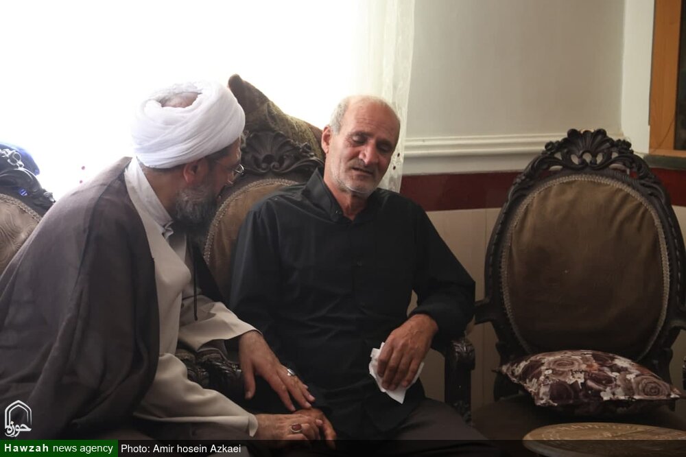 تصاویر / حضور امام جمعه همدان در منزل شهدای جنایت اخیر رژیم صهیونیستی