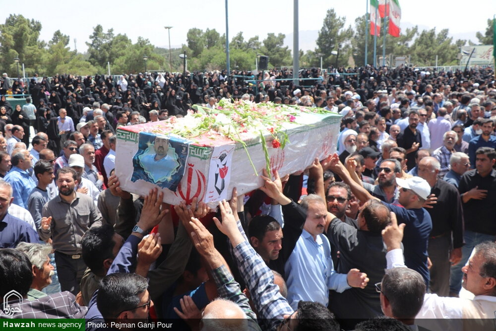 فریاد بی‌پایان مقاومت؛ یک جهان در بدرقه شهدای مقاومت اصفهان